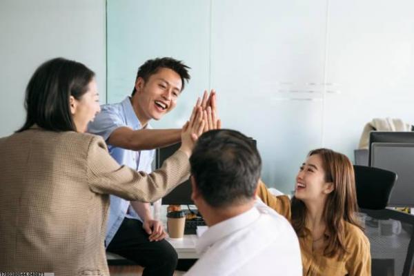 世界杯官方海报合集_世界杯宣传海报设计